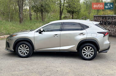 Позашляховик / Кросовер Lexus NX 2018 в 