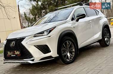 Позашляховик / Кросовер Lexus NX 2021 в 