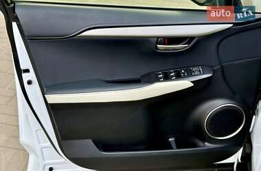 Позашляховик / Кросовер Lexus NX 2021 в 