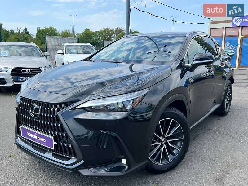 Lexus NX 2022