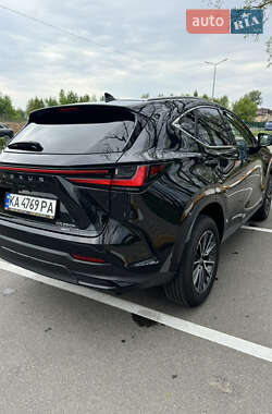 Внедорожник / Кроссовер Lexus NX 2022 в 