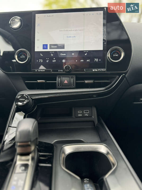 Внедорожник / Кроссовер Lexus NX 2022 в Киеве
