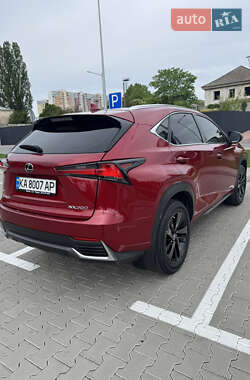 Внедорожник / Кроссовер Lexus NX 2020 в 