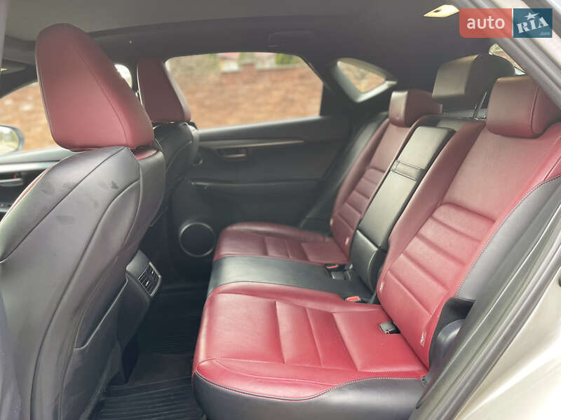 Внедорожник / Кроссовер Lexus NX 2015 в Ровно