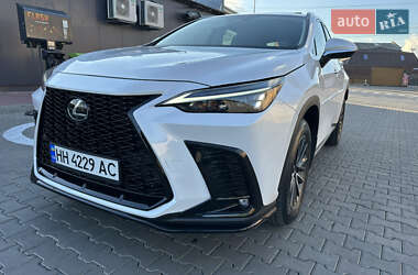 Внедорожник / Кроссовер Lexus NX 2022 в 