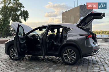 Внедорожник / Кроссовер Lexus NX 2019 в 