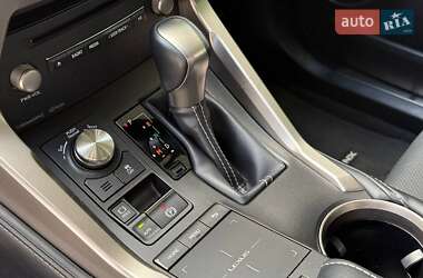 Внедорожник / Кроссовер Lexus NX 2019 в 
