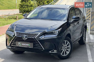 Позашляховик / Кросовер Lexus NX 2018 в 