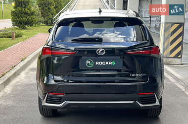 Позашляховик / Кросовер Lexus NX 2018 в 