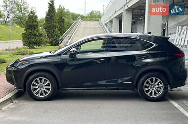 Позашляховик / Кросовер Lexus NX 2018 в 