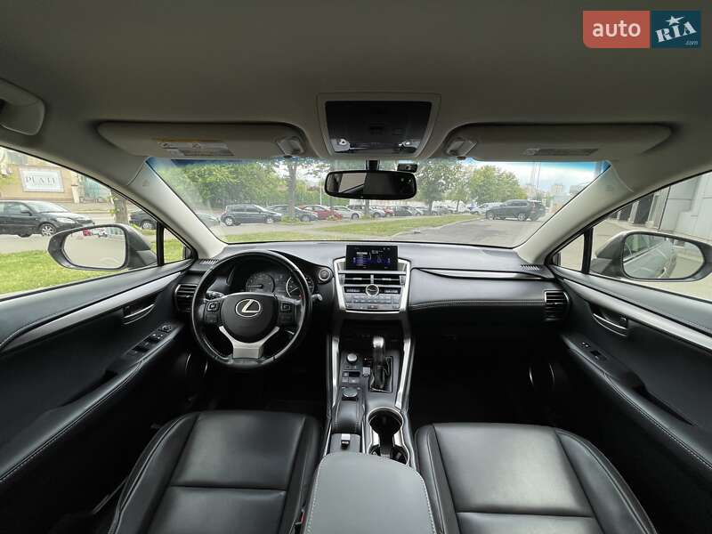 Позашляховик / Кросовер Lexus NX 2017 в Києві