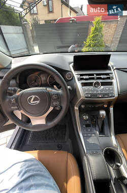 Внедорожник / Кроссовер Lexus NX 2021 в 