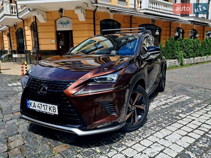 Lexus NX 2020