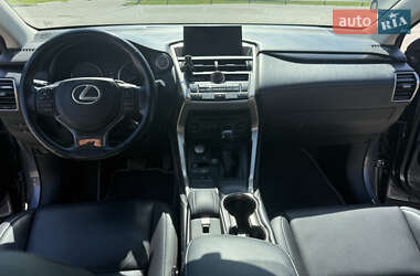 Внедорожник / Кроссовер Lexus NX 2017 в 