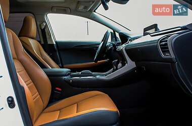 Внедорожник / Кроссовер Lexus NX 2020 в 