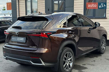 Внедорожник / Кроссовер Lexus NX 2019 в 