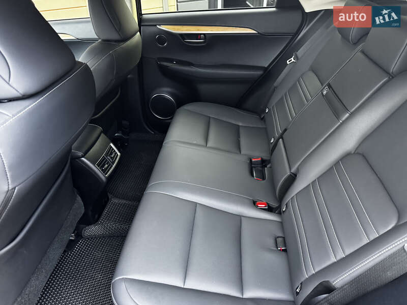 Внедорожник / Кроссовер Lexus NX 2019 в Киеве