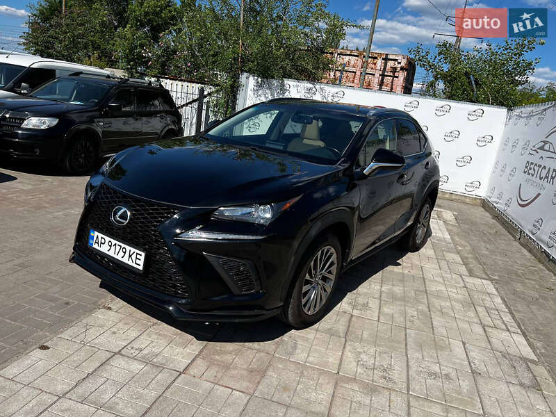 Позашляховик / Кросовер Lexus NX 2017 в Дніпрі