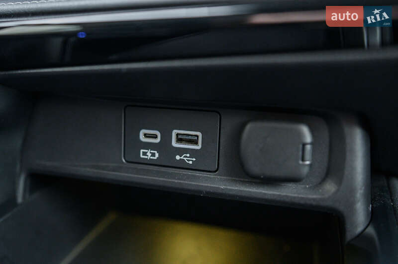 Внедорожник / Кроссовер Lexus NX 2022 в Новояворовске