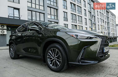 Внедорожник / Кроссовер Lexus NX 2022 в 