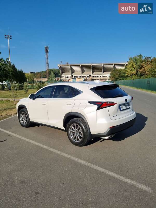 Lexus NX 2015