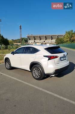 Внедорожник / Кроссовер Lexus NX 2015 в 