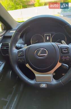 Внедорожник / Кроссовер Lexus NX 2020 в 