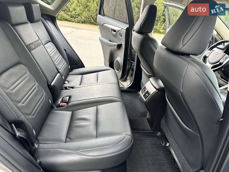 Позашляховик / Кросовер Lexus NX 2019 в Києві
