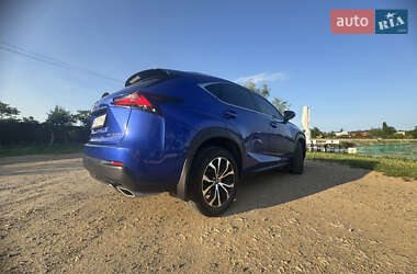 Позашляховик / Кросовер Lexus NX 2015 в 