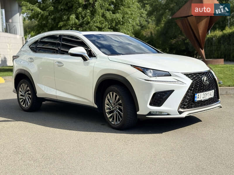 Внедорожник / Кроссовер Lexus NX 2018 в 