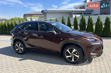 Внедорожник / Кроссовер Lexus NX 2019 в Черновцах