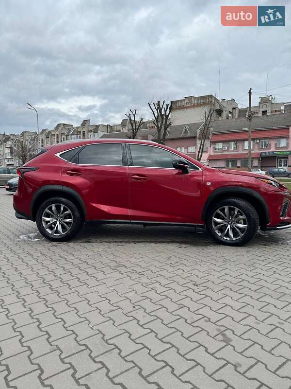 Внедорожник / Кроссовер Lexus NX 2017 в 