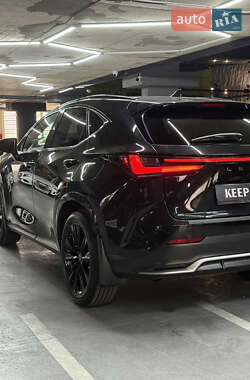 Внедорожник / Кроссовер Lexus NX 2022 в 