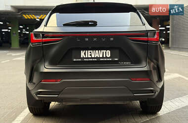 Позашляховик / Кросовер Lexus NX 2022 в 