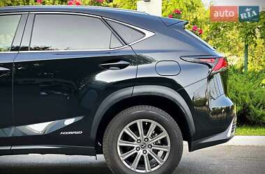 Позашляховик / Кросовер Lexus NX 2019 в 