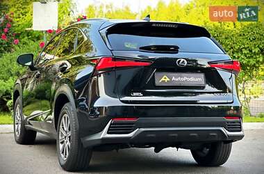 Позашляховик / Кросовер Lexus NX 2019 в 