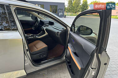Внедорожник / Кроссовер Lexus NX 2019 в 