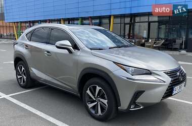 Lexus NX 2021