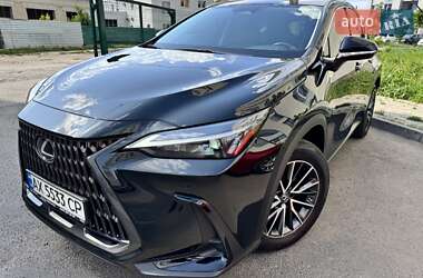 Внедорожник / Кроссовер Lexus NX 2022 в 