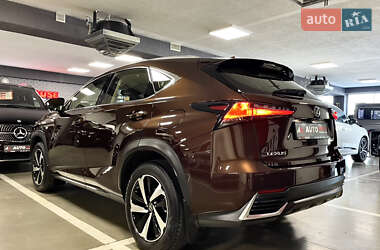 Внедорожник / Кроссовер Lexus NX 2019 в 