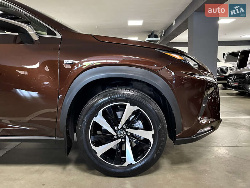 Внедорожник / Кроссовер Lexus NX 2019 в Львове