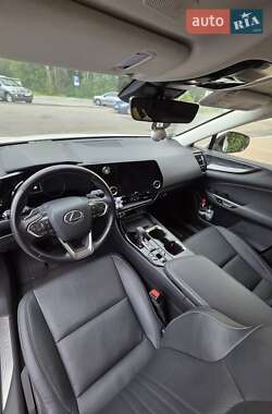 Внедорожник / Кроссовер Lexus NX 2022 в 