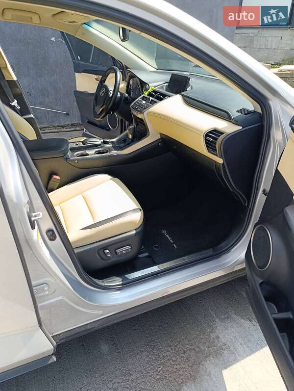 Внедорожник / Кроссовер Lexus NX 2015 в Киеве фото 3 Внедорожник / Кроссовер Lexus NX 2015 в Киеве