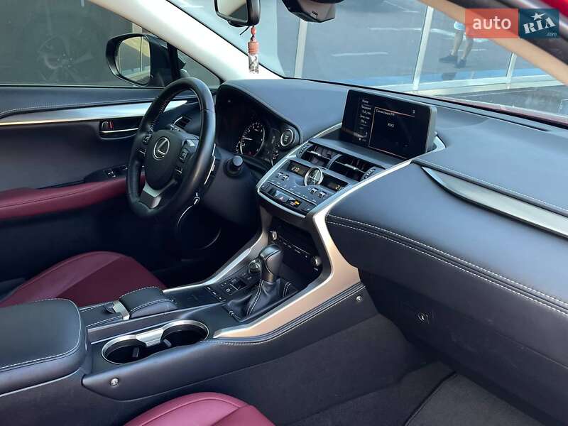 Внедорожник / Кроссовер Lexus NX 2020 в Киеве