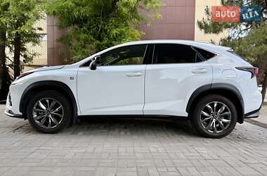 Внедорожник / Кроссовер Lexus NX 2021 в 