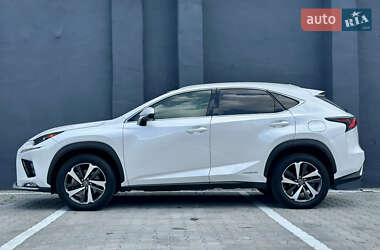 Внедорожник / Кроссовер Lexus NX 2020 в 