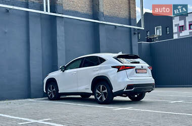 Внедорожник / Кроссовер Lexus NX 2020 в 