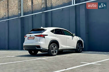 Внедорожник / Кроссовер Lexus NX 2020 в 