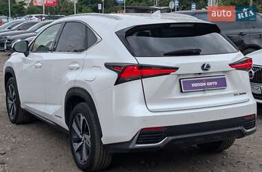 Внедорожник / Кроссовер Lexus NX 2020 в 
