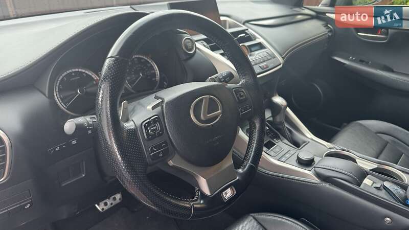 Позашляховик / Кросовер Lexus NX 2017 в Києві